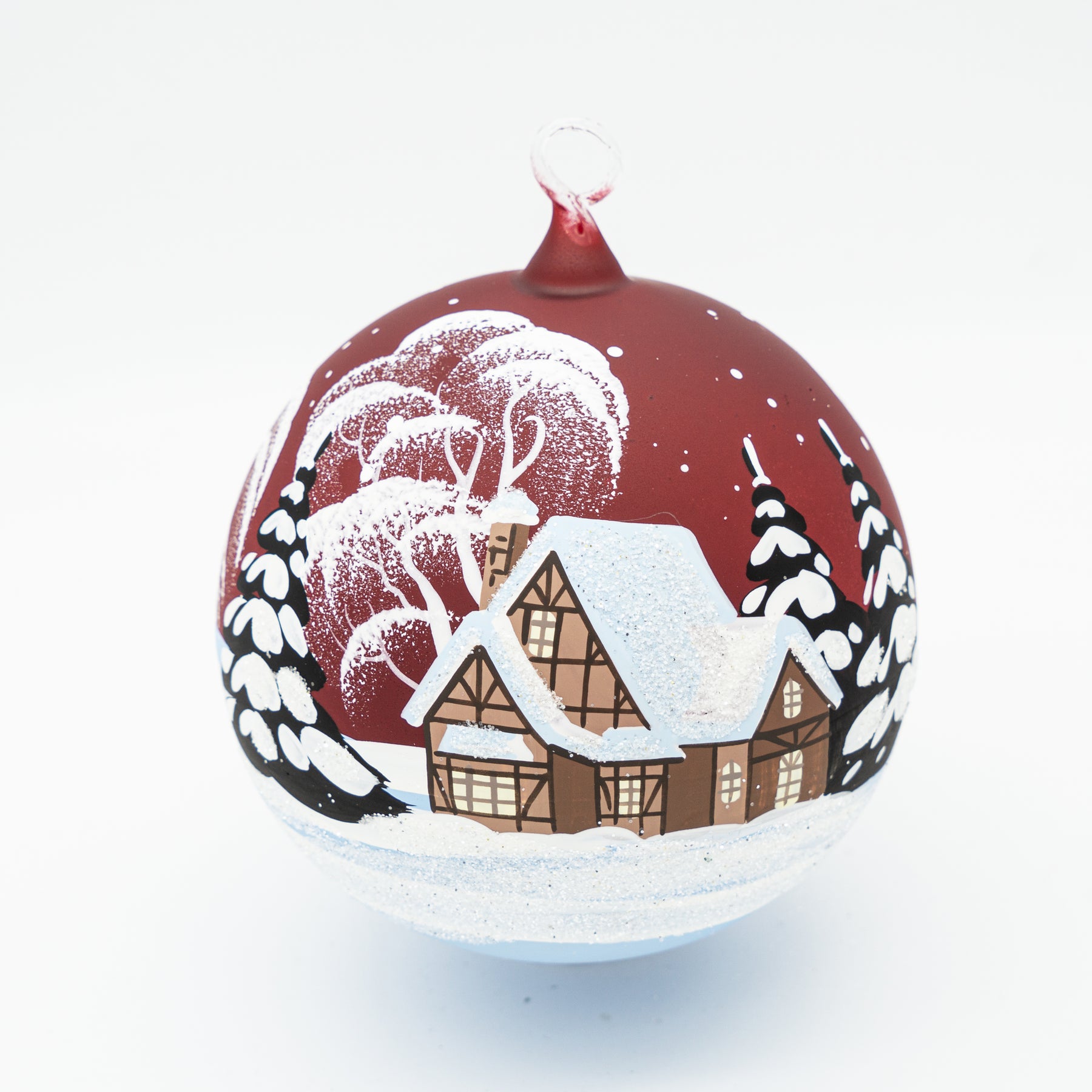 Weihnachtskugel mit Fachwerkhaus