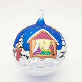 Weihnachtskugel mit Krippe