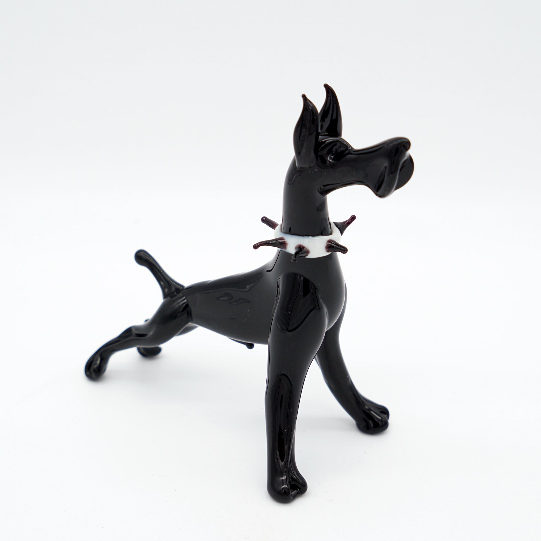 Dobermann aus Glas