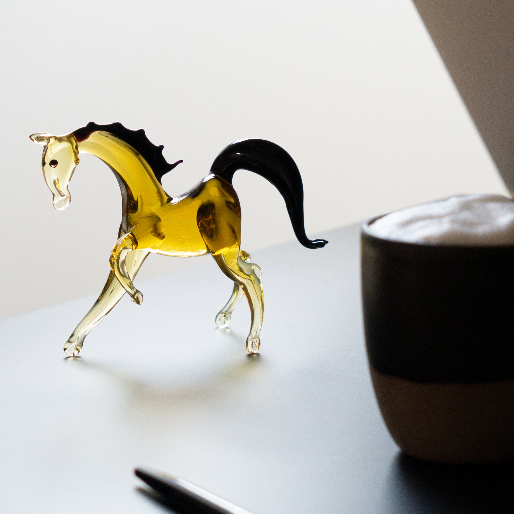 Pferd auf Schreibtisch