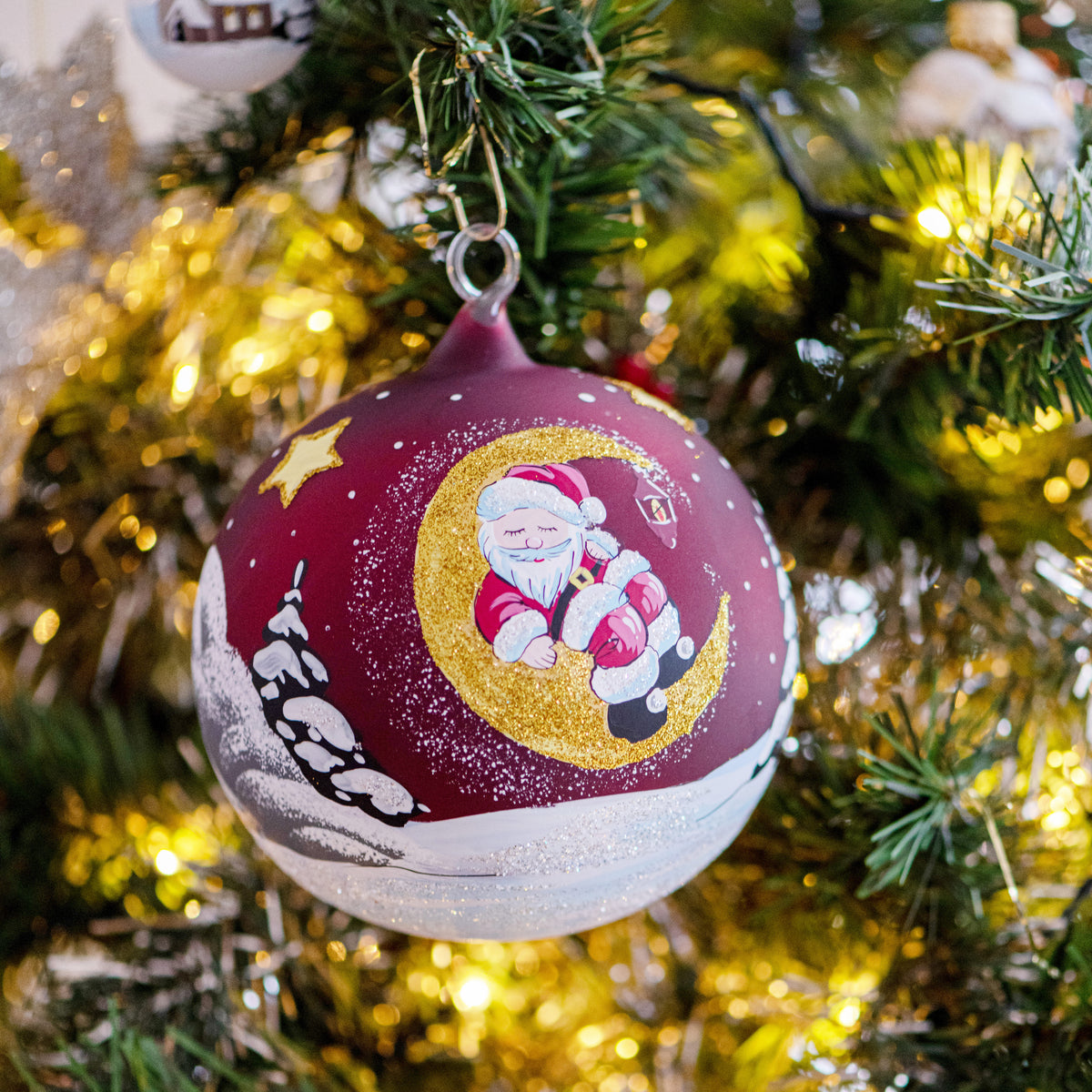 Weihnachtskugel Weihnachtsmann auf dem Mond