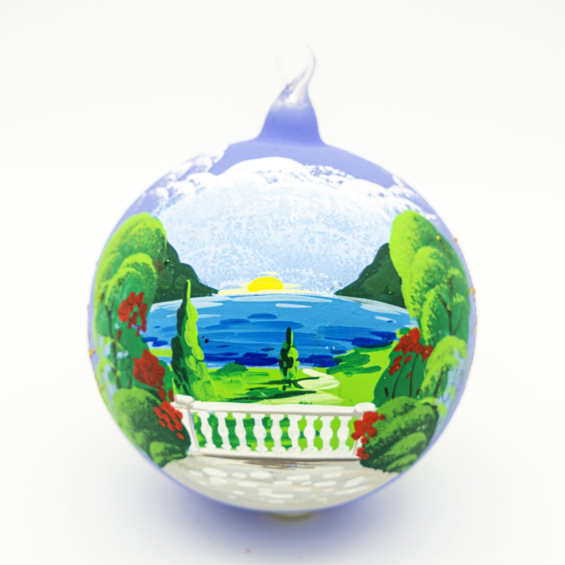 Weihnachtskugel mit Sommer Landschaft